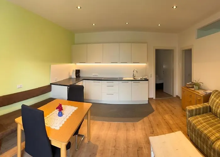 Lindenhof Appartement Merano